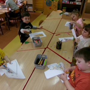 Zdjęcie przedstawia dzieci z grupy Motylki.