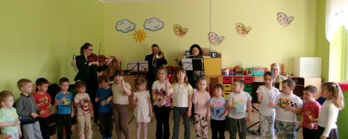 Audycja muzyczna w przedszkolu