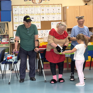 Zdjęcie przedstawia dzieci z Miejskiego Przedszkola w Sośnicowicach.